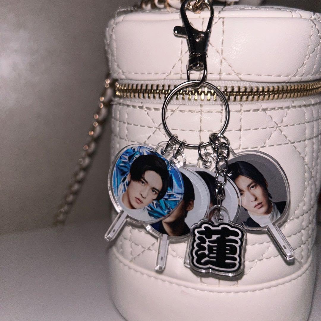 Amazon.co.jp: SnowMan 目黒蓮 うちわ アクリルキーホルダー アクスタ