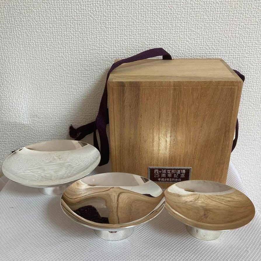 Amazon.co.jp: 洋銀 銀杯 銀盃 木箱入り 3.0寸 3.5寸 4.0寸 シルバー