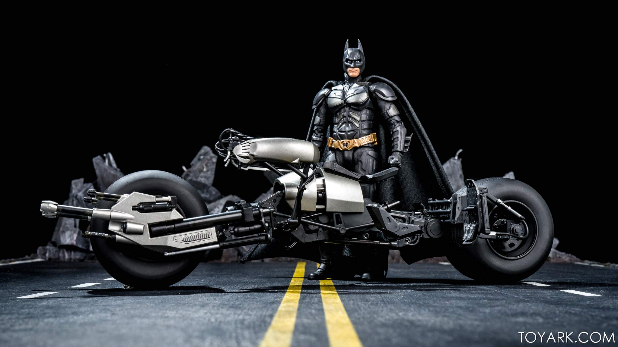 Amazon.co.jp: Dark Knight Bat-Pod : おもちゃ