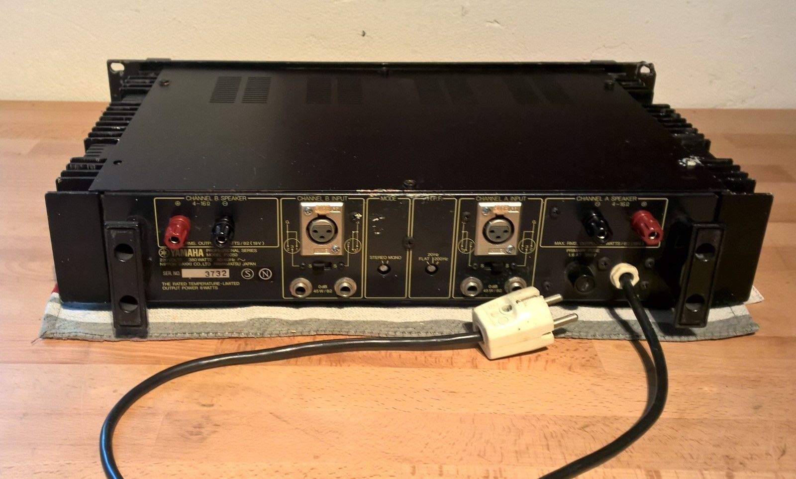 Amazon.co.jp: YAMAHA ヤマハ P2050 業務用 パワーアンプ : Musical