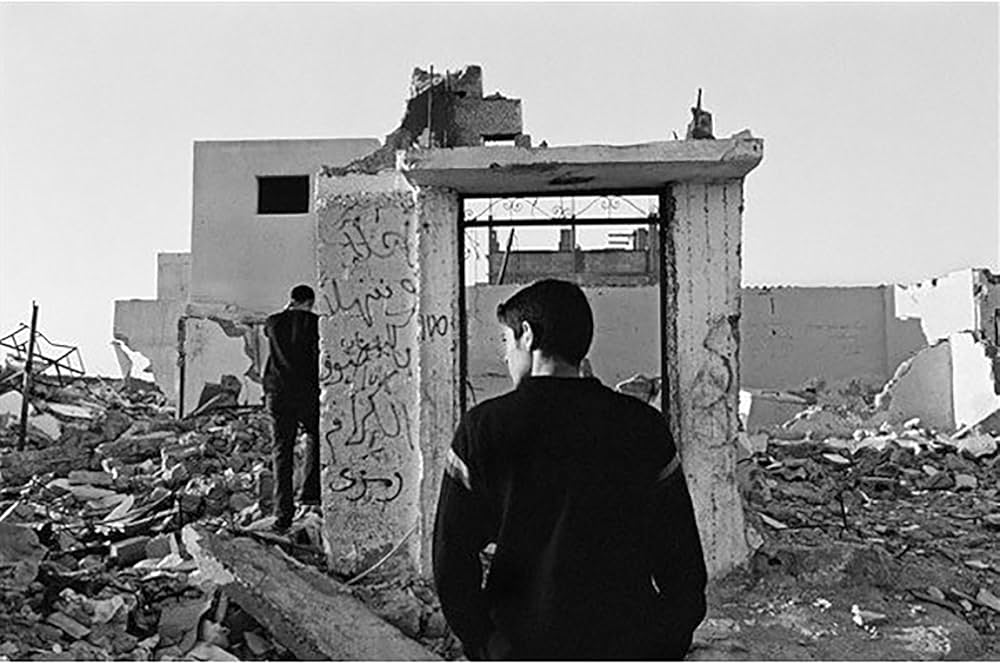 Amazon | No Man's Land | Towell, Larry | 20th Century