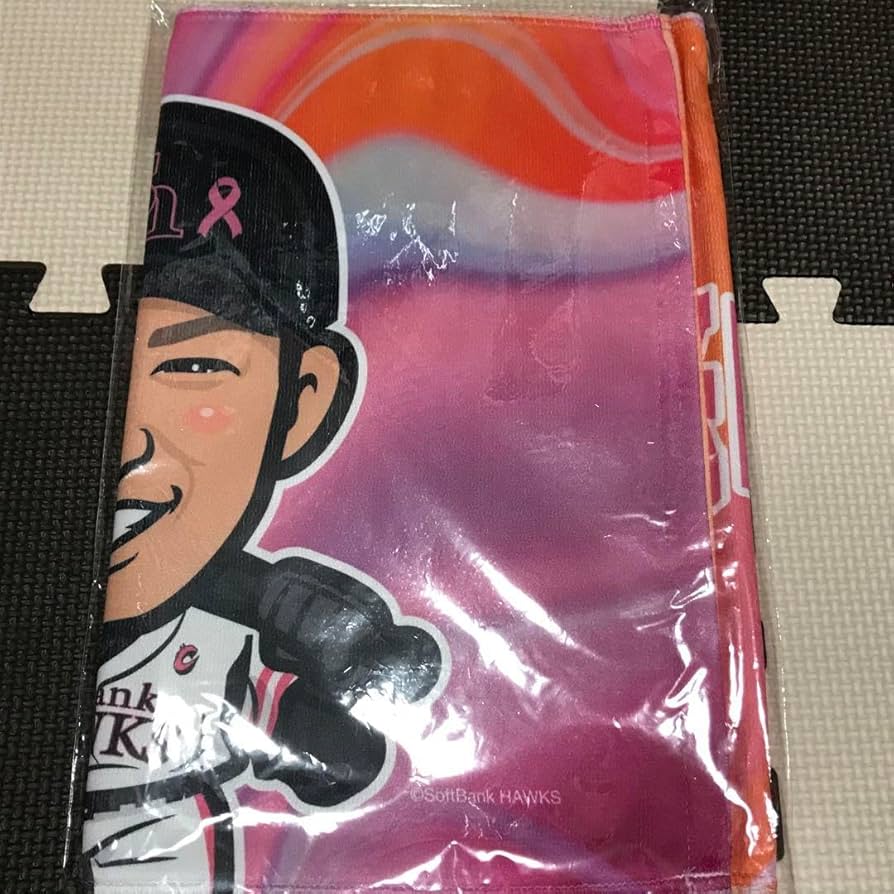 Amazon.co.jp: 柳田悠岐 フェイスタオル タカガール 若鷹ガチャ