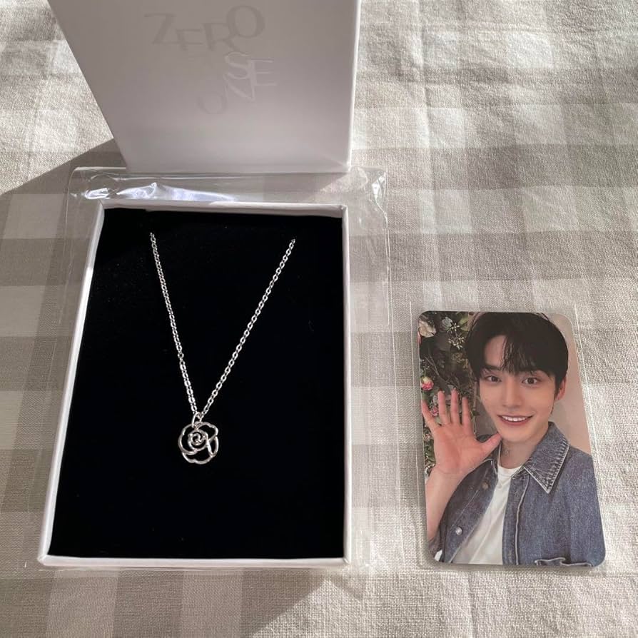 meovv ポップアップ ネックレス特典トレカ ガウォン meovv