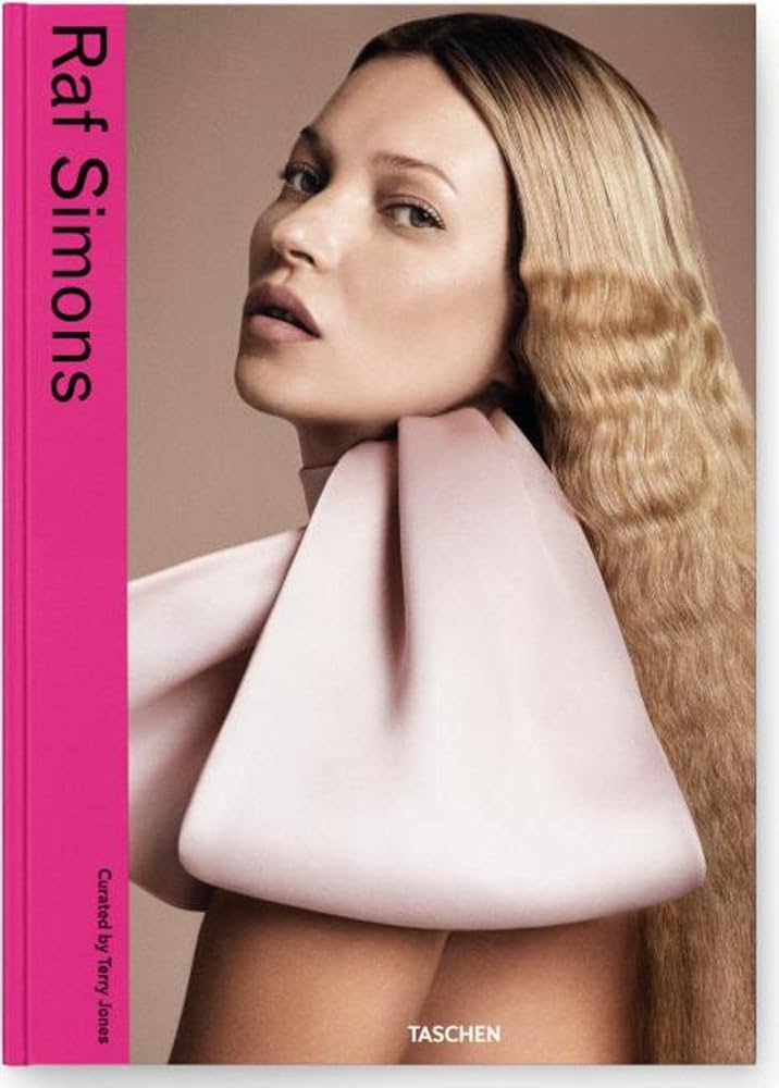 Raf Simons: Volk, Annick: 9783836538954: Amazon.com: Books