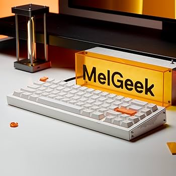 Amazon | MelGeek REAL67 有線キーボード、US英語配列、RGB搭載