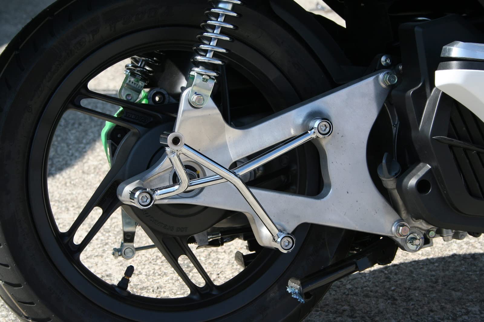 Amazon | Realize PCX125 PCX150esp バイクマフラー EBJ-JF56 EBJ-JF28