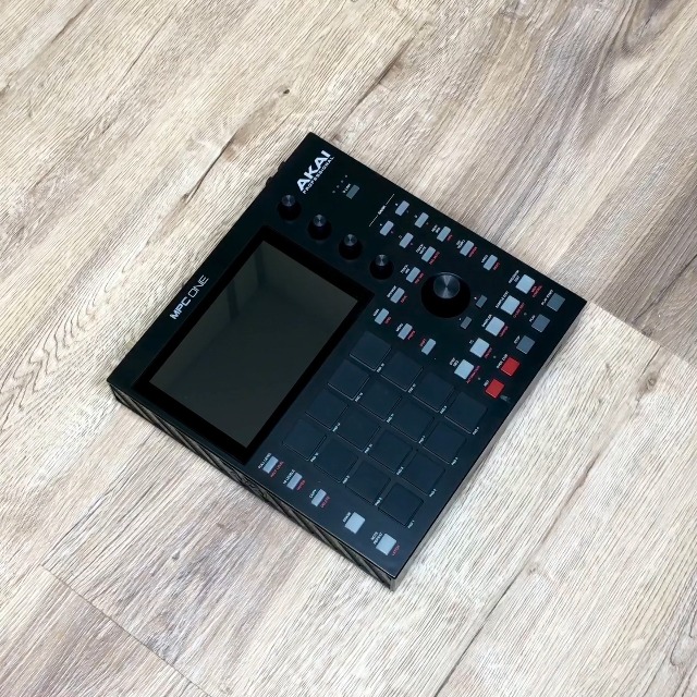 Amazon.com: Decksaver Polycarbonate Cover for Akai MPC One and MPC