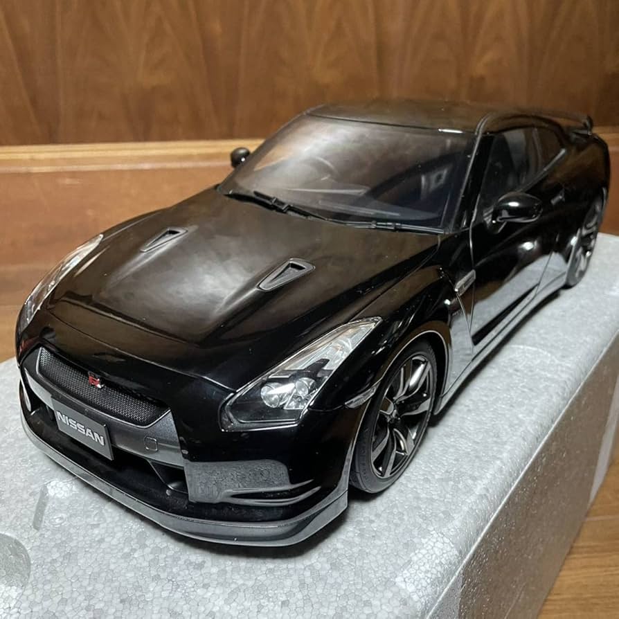 Amazon | 未展示品 オートアート 1/12 日産 GT-R R35 プレミアム