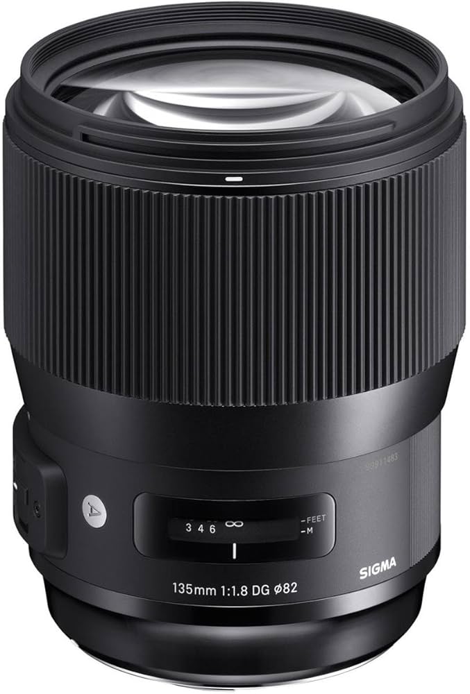 Amazon.com : Sigma 135mm f/1.8 DG HSM Art Lens for Canon EF
