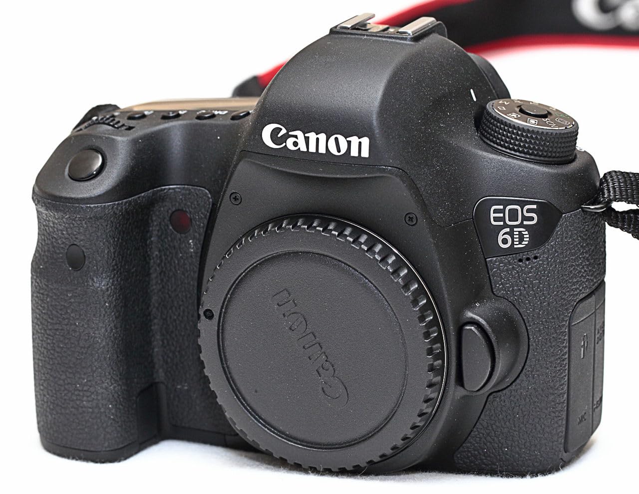 Amazon.com : Canon EOS 6D 20.2 MP DSLR Camera Body (Renewed