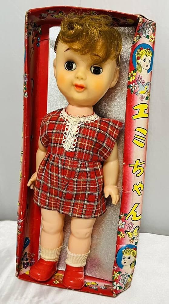 Amazon.co.jp: 当時物 レトロ まばたき エミちゃん 女の子人形