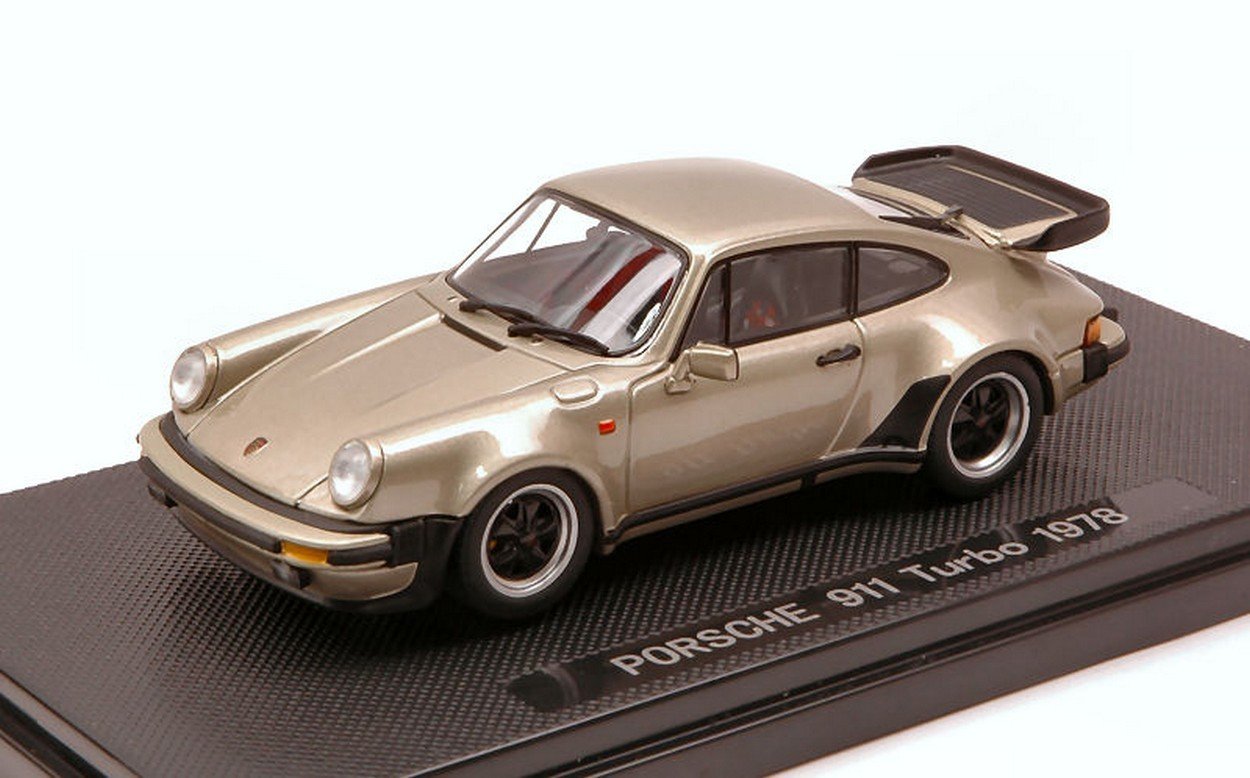 Amazon | EBRRO 1/43 ポルシェ 911 ターボ 1978 ゴールド (44143) 完成