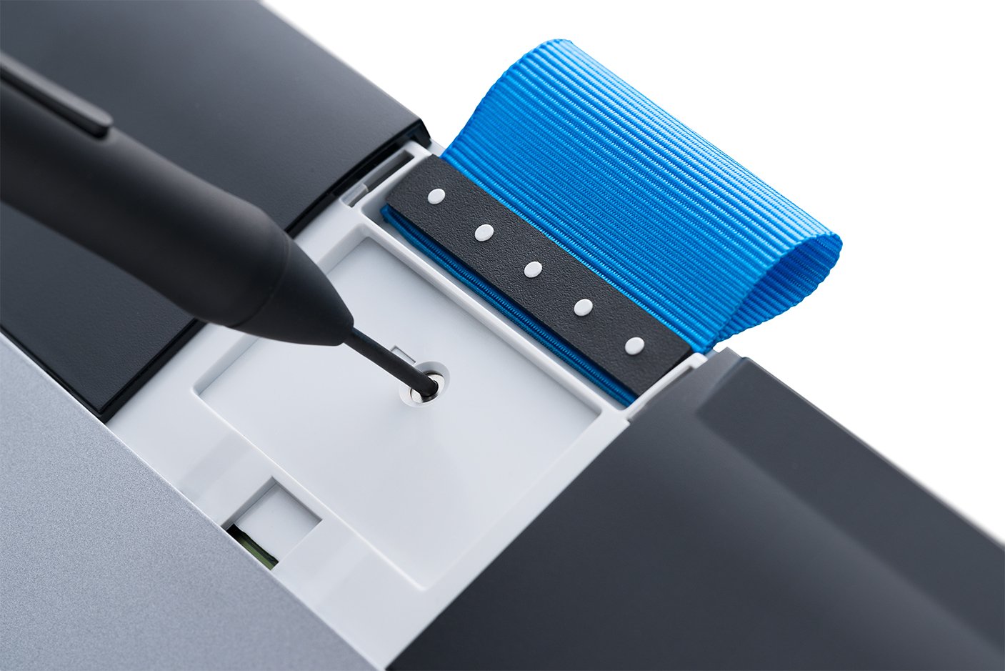 Amazon.com: Wacom Intuos Pen and Touch Medium Tablet (CTH680