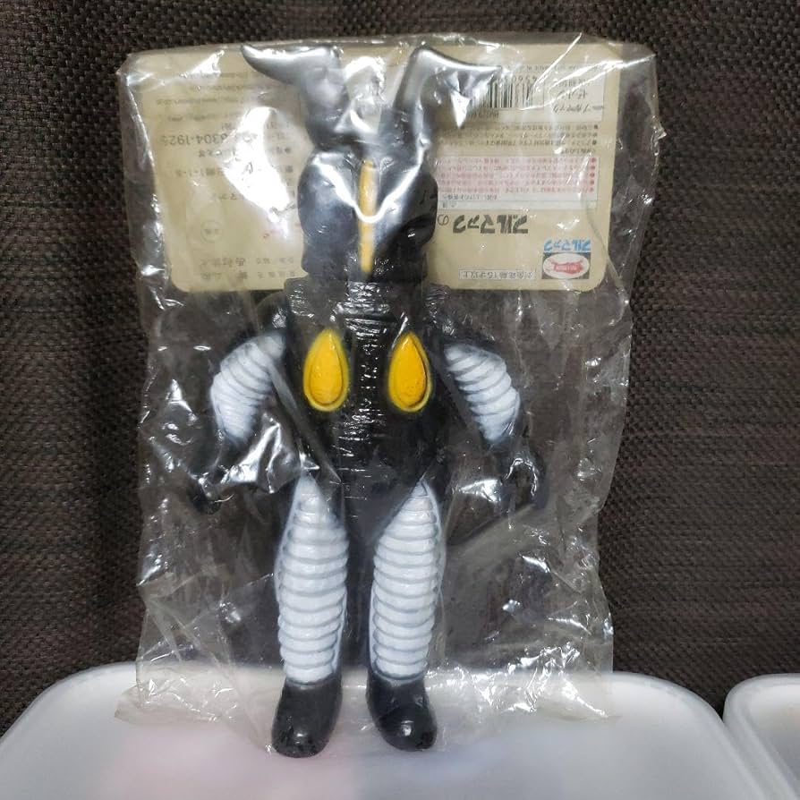Amazon.co.jp: ブルマァク ソフビ ウルト ラマン 怪獣 ゼットン : Toys