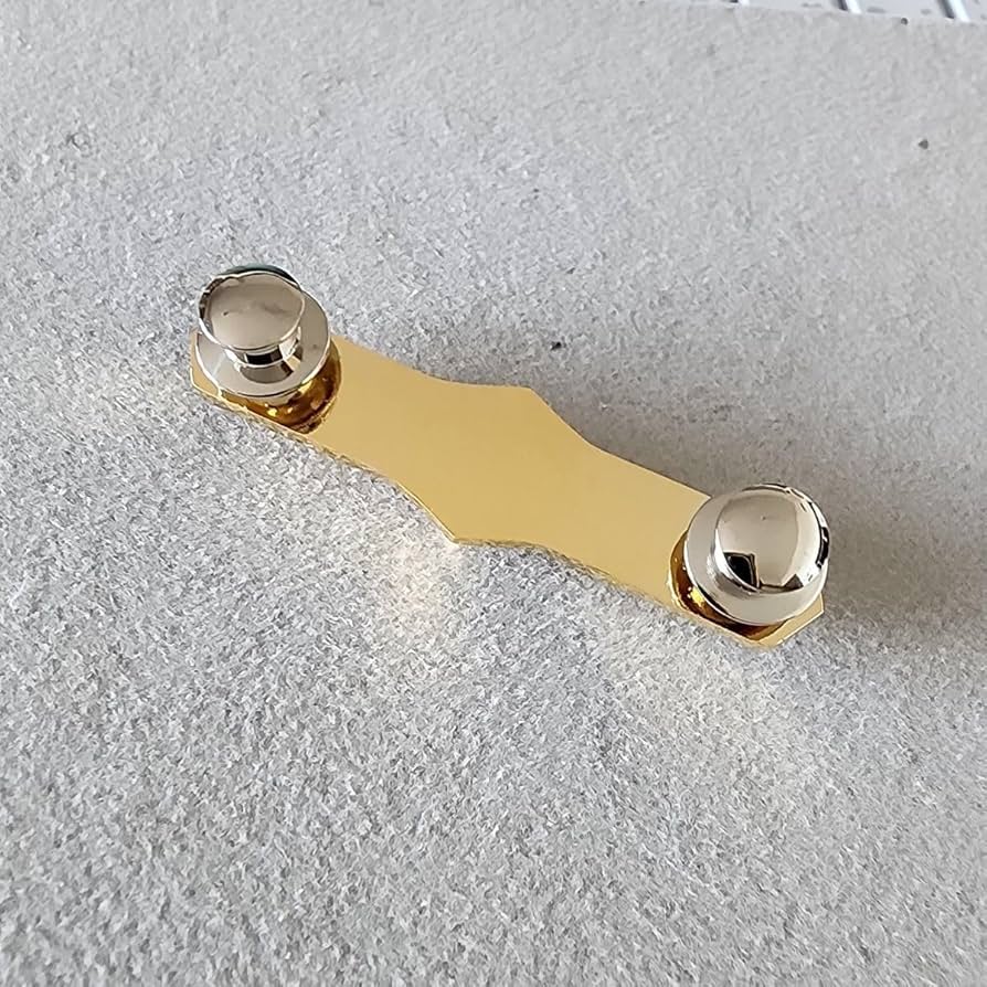 Amazon.co.jp: 陸上自衛隊《先任》 隊付准尉徽章!記念品!階級章