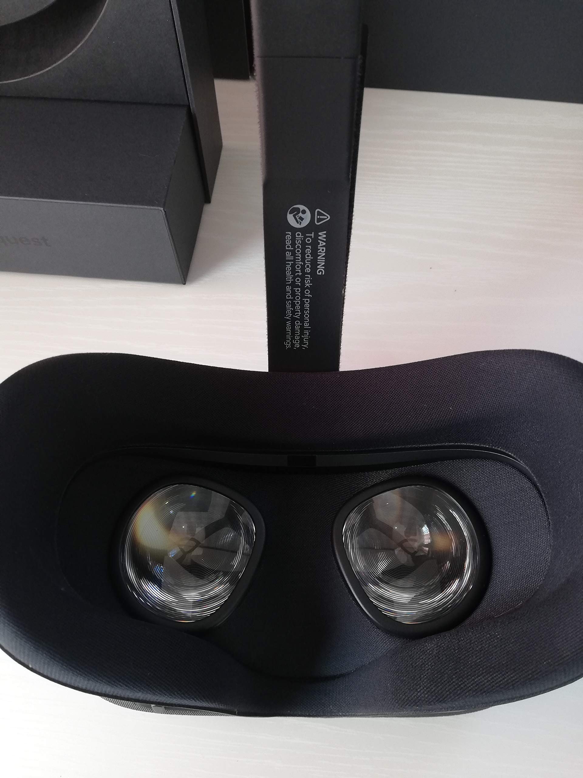 Amazon.co.jp: Oculus Quest (オキュラス クエスト) - 64GB : ゲーム