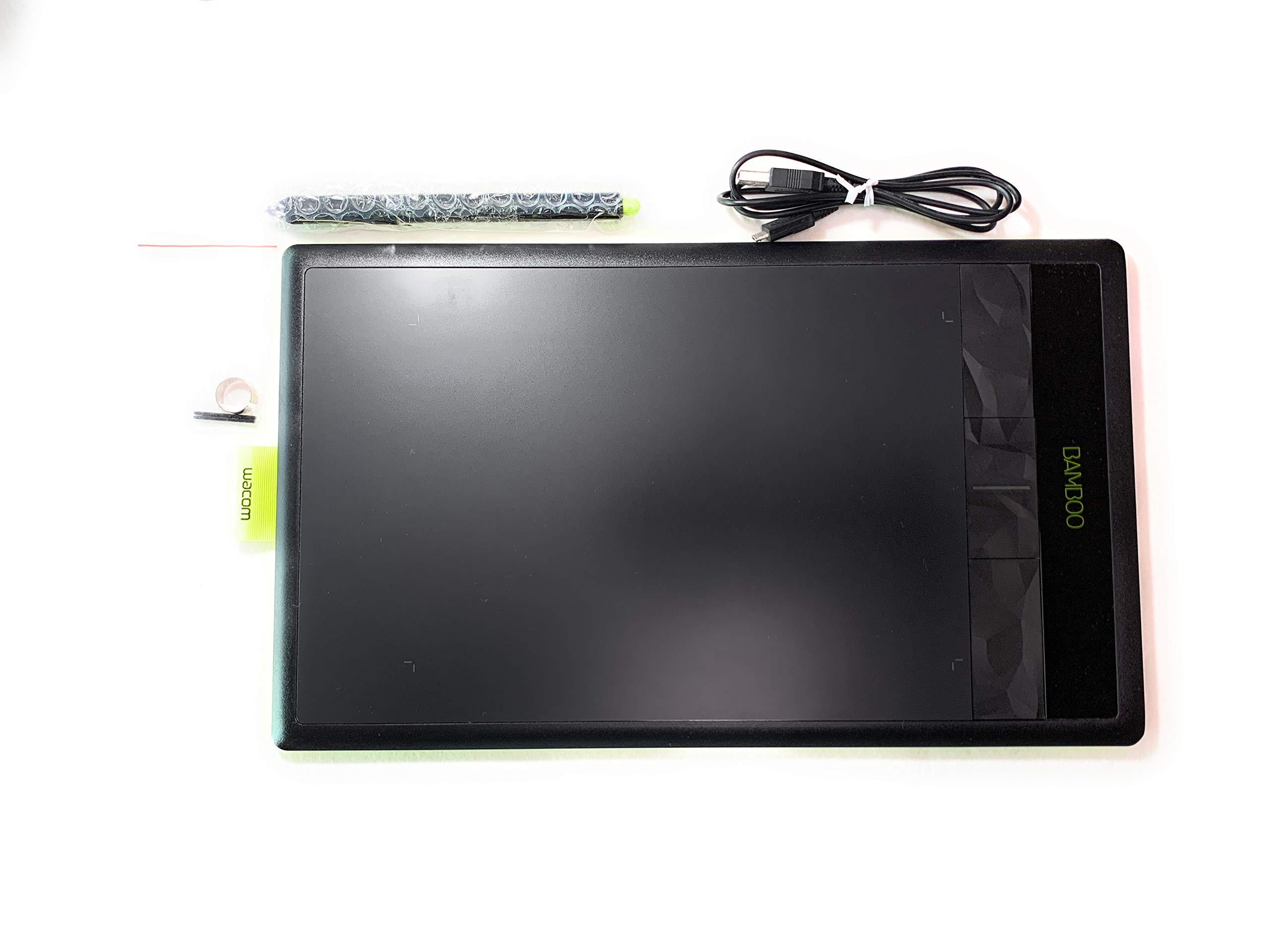 Amazon.co.jp: Wacom ペンタブレット Mサイズ ペン&タッチ Bamboo CTH