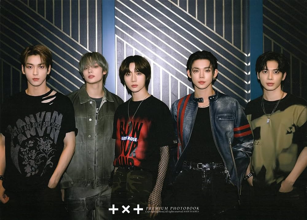 Amazon.co.jp: TXT グッズ 写真集 Premium Photo Book 大型写真集 +