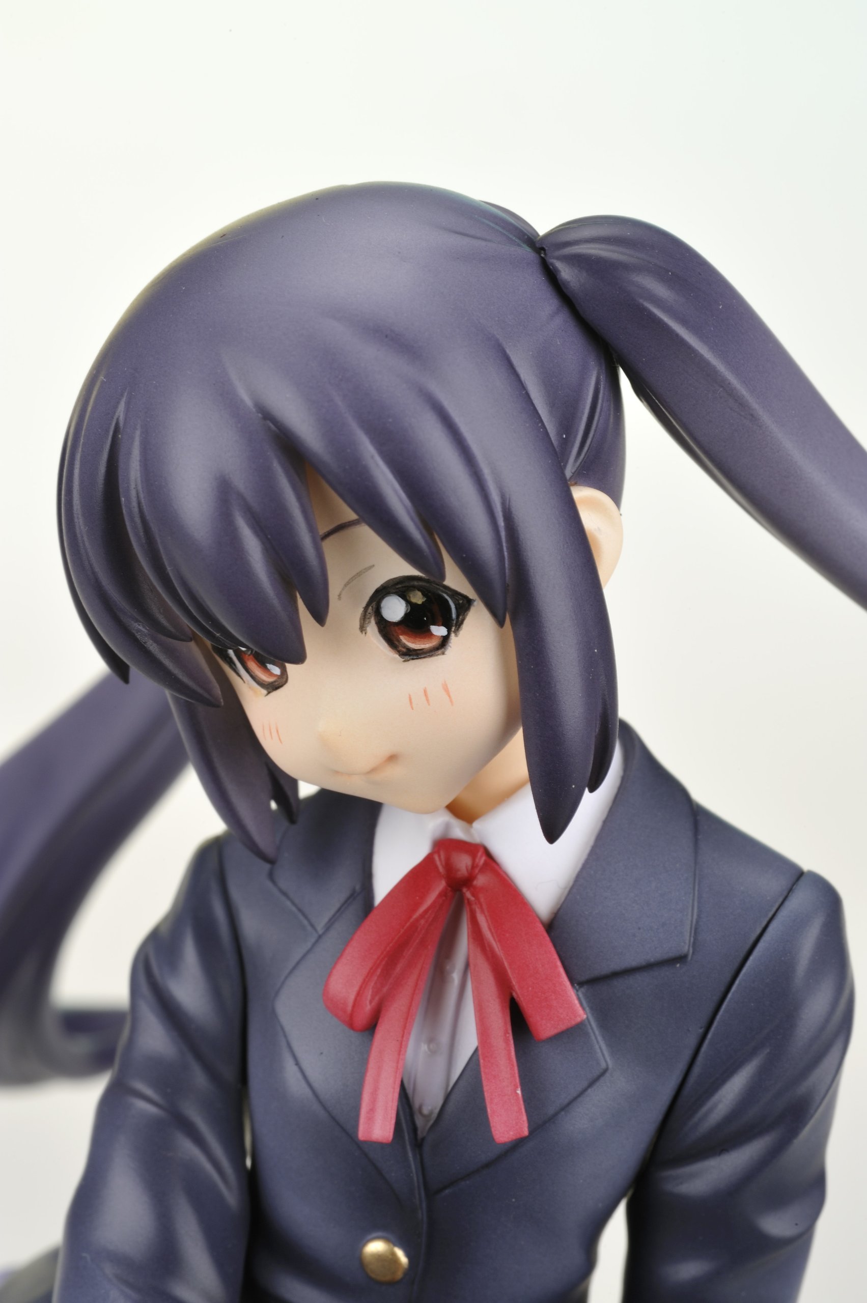 Amazon.co.jp: けいおん! 中野梓 (1/6スケール PVC塗装済み完成品