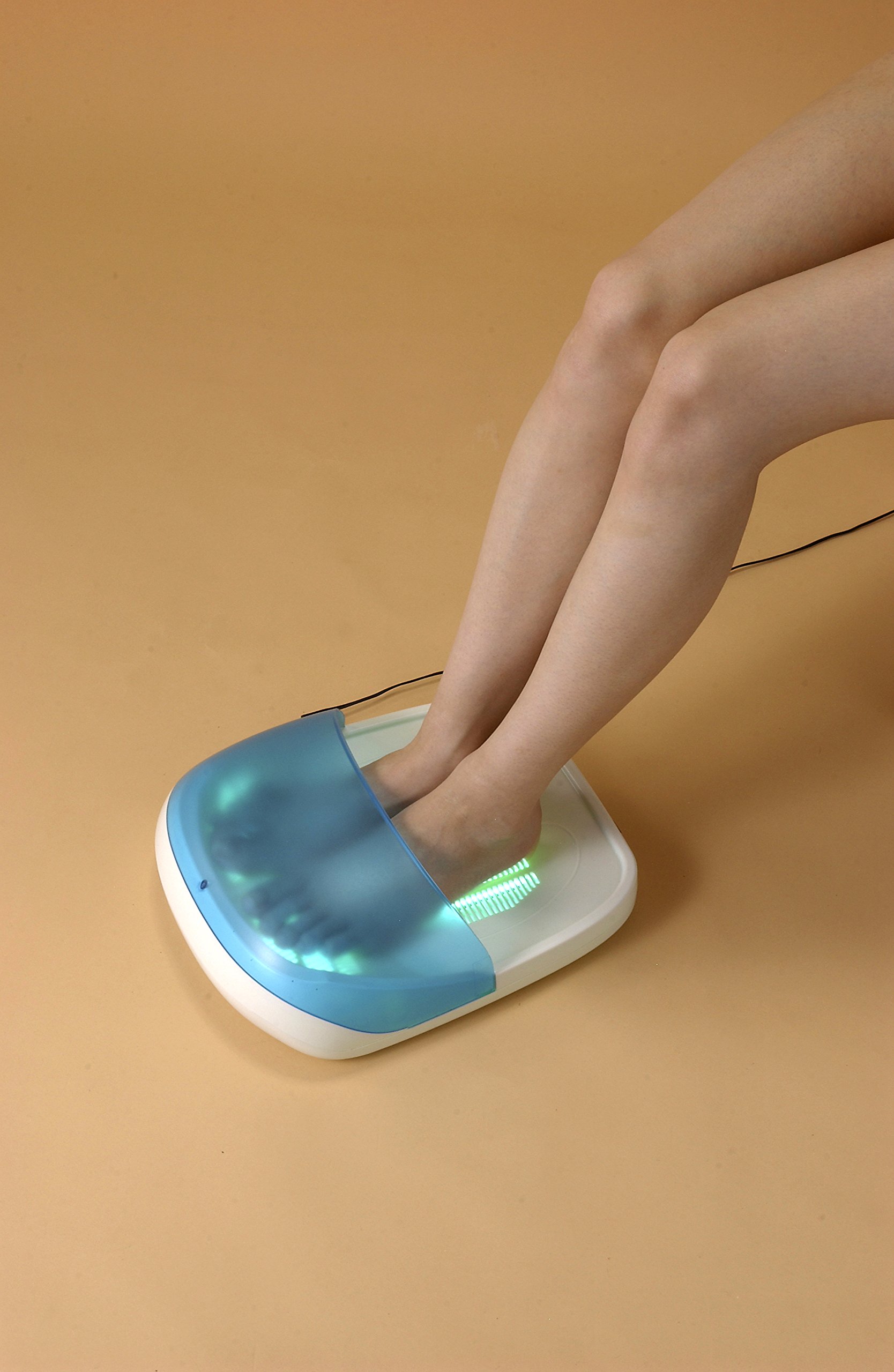 Amazon.co.jp: ニュー UVフットケア CUV-5 紫外線治療器 : ビューティー