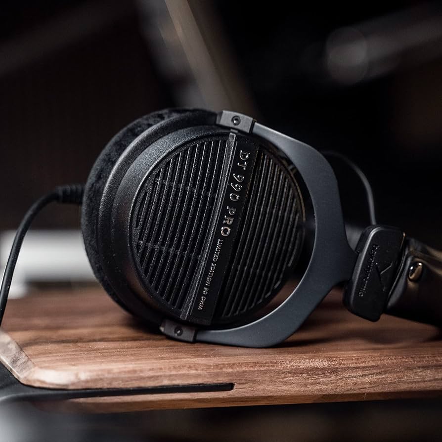 Amazon.com: beyerdynamic DT 990 Pro Over-Ear Studio Monitor