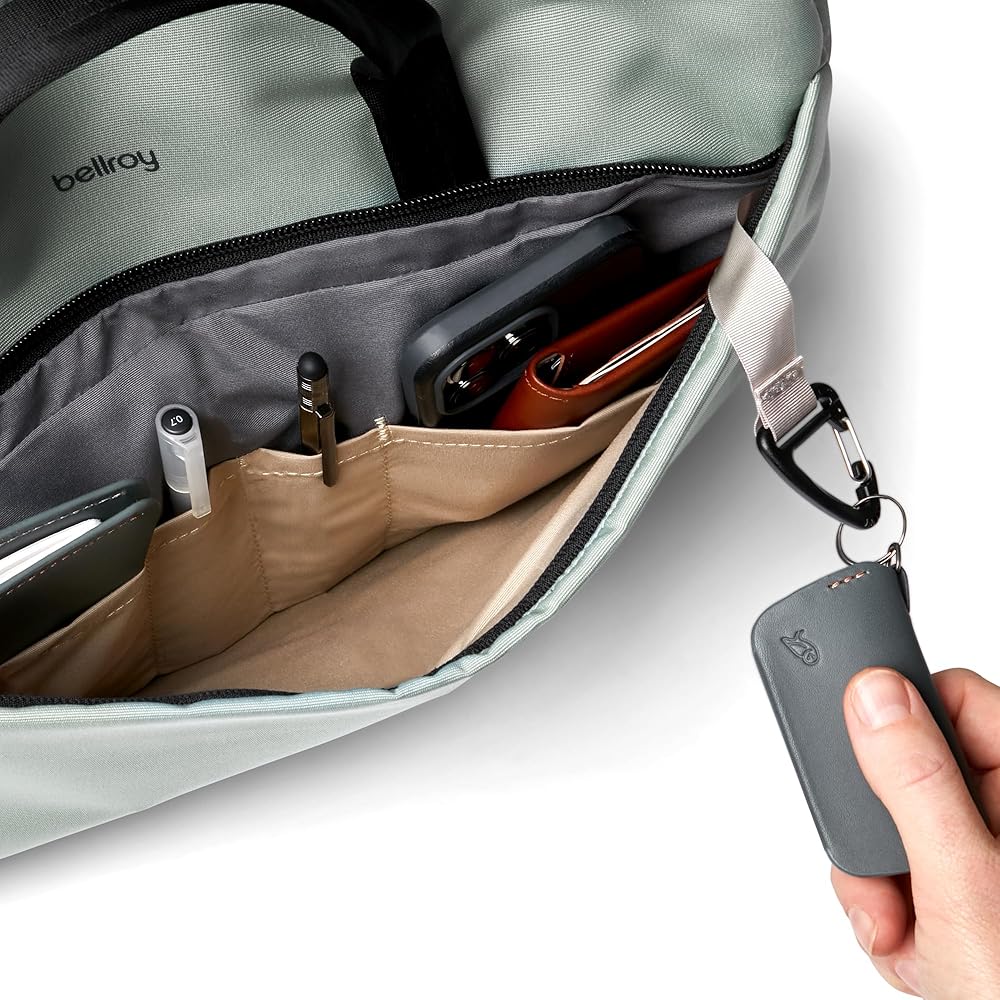 Amazon.com: Bellroy Via Work Bag (14L laptop messenger bag