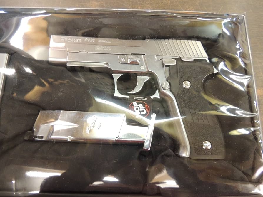 Amazon | 東京マルイ No.22 シグ・ザウエル P226 レイル クローム