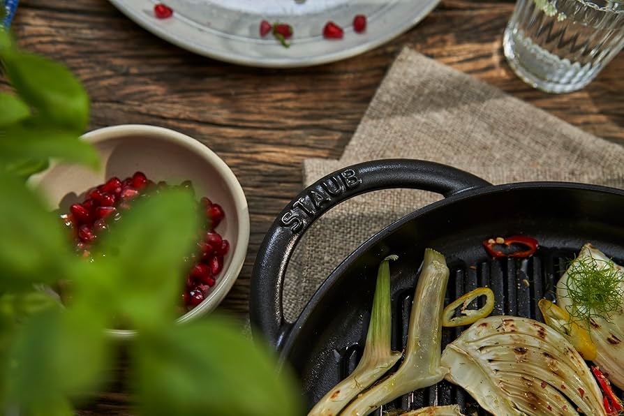 Amazon｜staub ストウブ 「 ピュアグリル ラウンド ブラック 26cm