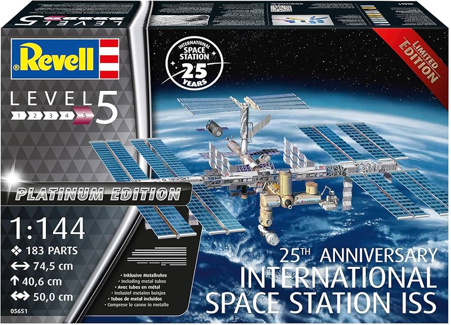 Amazon | ドイツレベル(Revell) 1/144 国際宇宙ステーション ISS 25