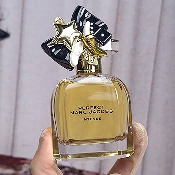 Amazon.com: Marc Jacobs Perfect Intense Eau de Parfum 1 fl oz