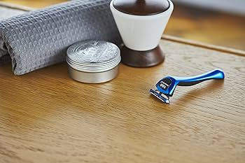 Amazon.co.jp: Schick(シック) プロテクタースリー 3枚刃 替刃(12コ入