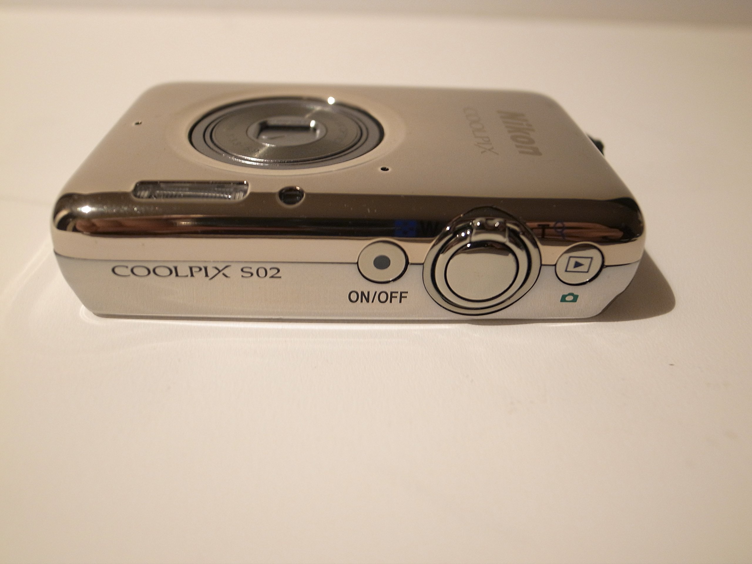 Amazon.co.jp: Nikon デジタルカメラ COOLPIX S02 超小型ボディー