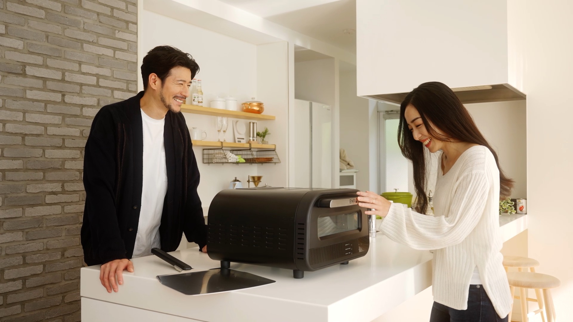 Amazon | ENRO 家電ピザ窯 電気式窯焼名人 【自宅のキッチンで本格