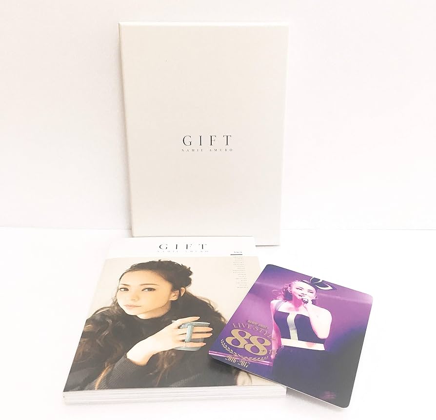 Amazon.co.jp: 大人気 安室奈美恵／GIFT（フォトブック＋ダウンロード