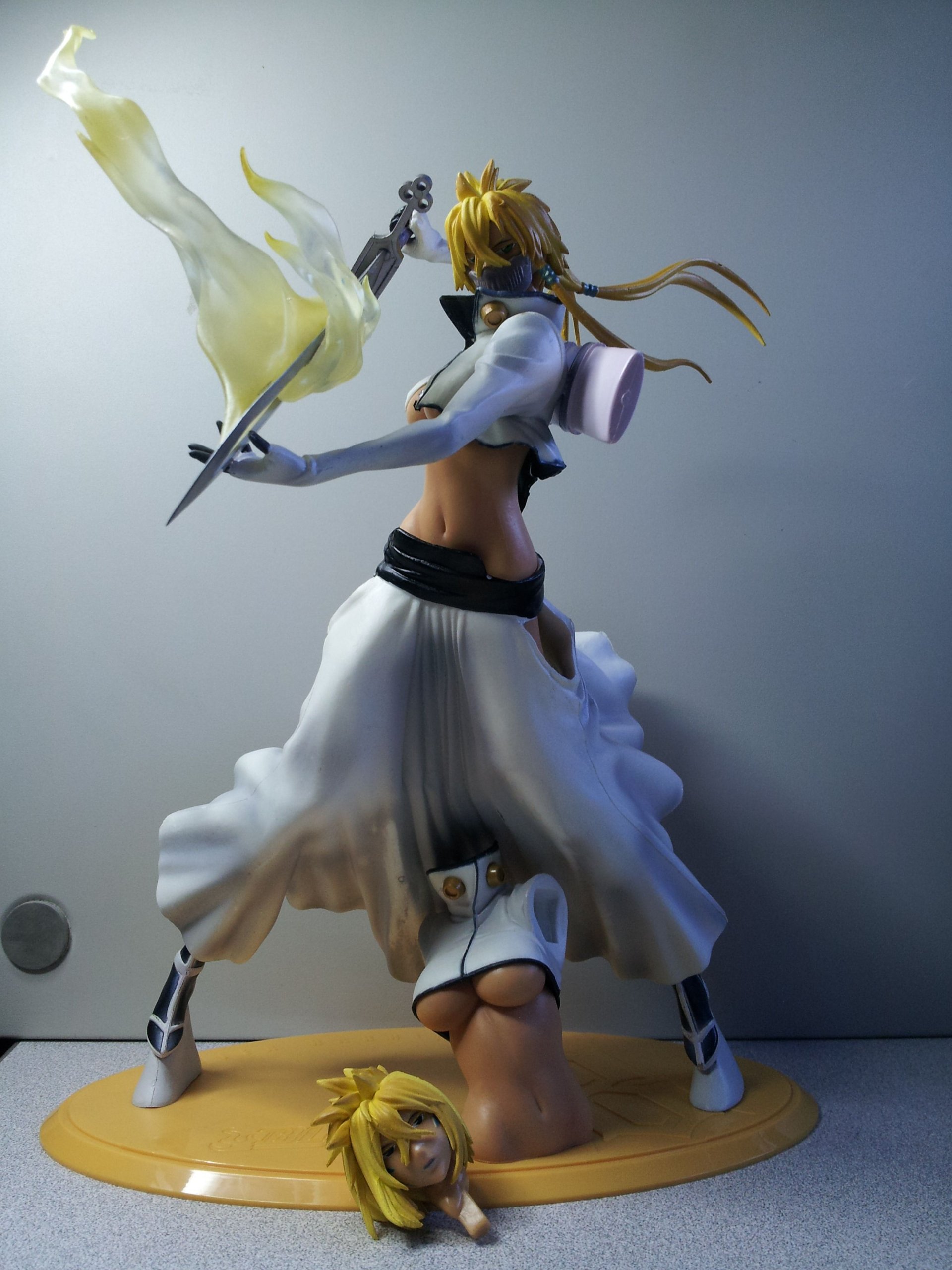 Amazon | 『BLEACH』ティア・ハリベル (1/8スケール PVC製塗装済完成品