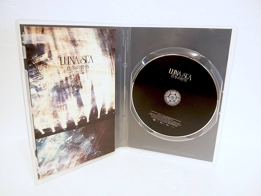 Amazon.co.jp: 真冬の野外 [DVD] : LUNA SEA, LUNA SEA: DVD