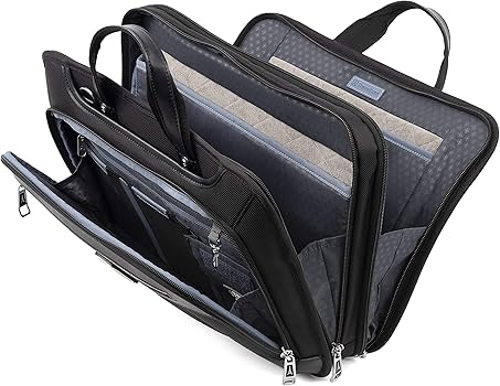 Amazon | Travelpro ブリーフケース, ブラック(Shadow Black), One