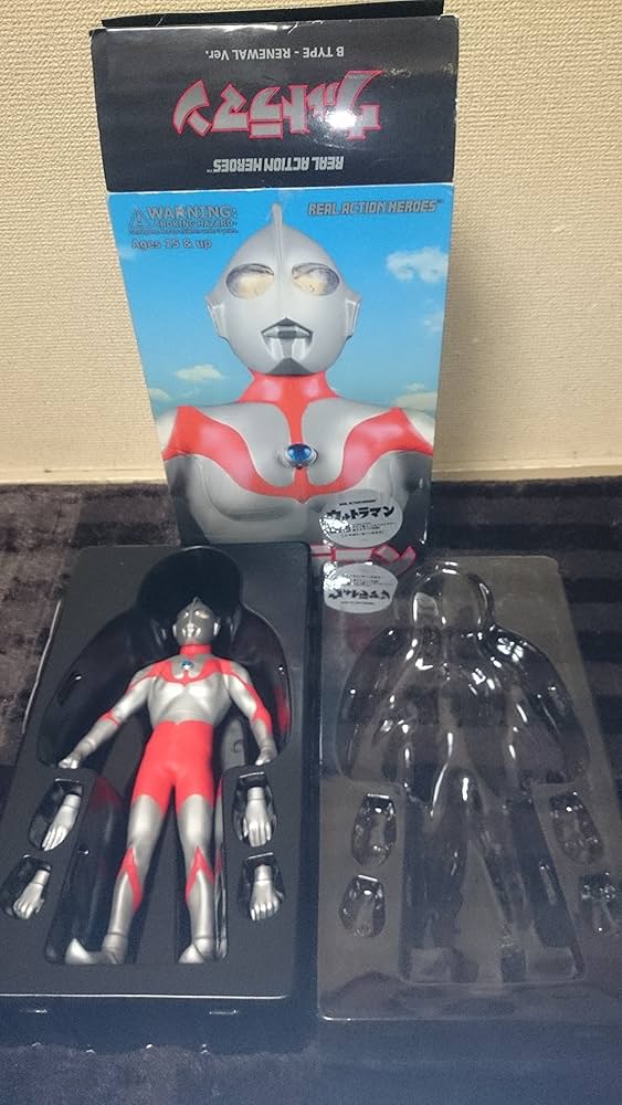 Amazon.co.jp: RAH リアルアクションヒーローズ ウルトラマンBタイプ