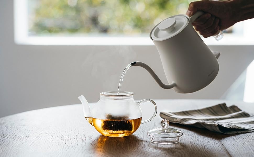 Amazon | 【旧型モデル】バルミューダ ザ・ポット｜電気ケトル