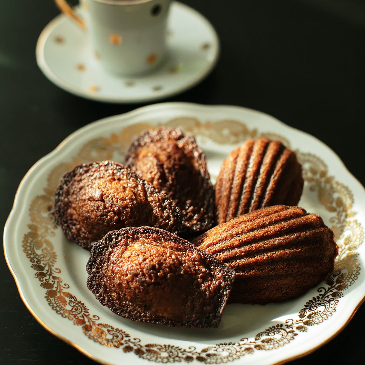 おやつ新境地！「マドレーヌ」は黒トリュフとチーズの味と香りを楽しむ