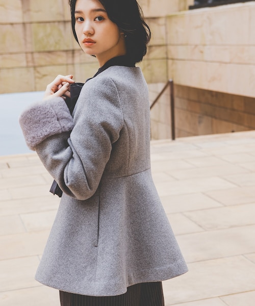 フェイクファースリーブペプラムコート 24AW｜ナチュラルビューティー