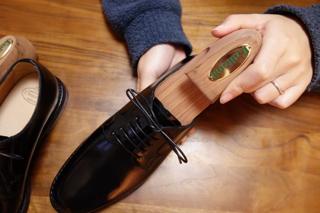 チャーチ シャノン 黒 レザー ドレスシューズ 木製シューツリー付き