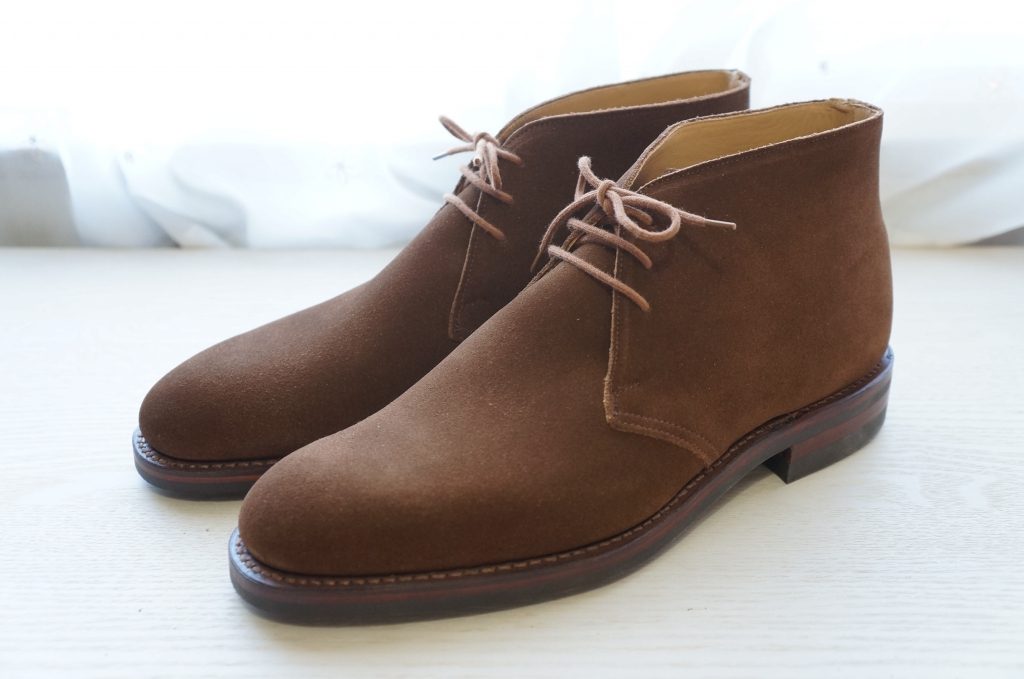 クロケット&ジョーンズのチャッカブーツ チルターン（CHILTERN Snuff