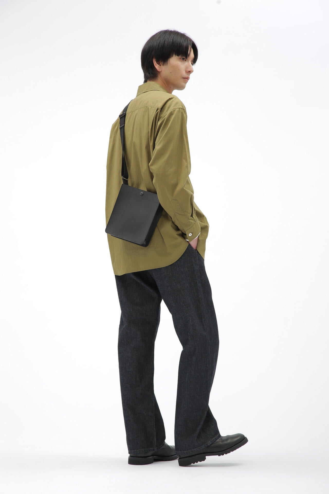 SMOOTH LEATHER | MARGARET HOWELL（マーガレット・ハウエル