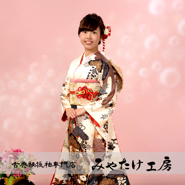 ママ振袖って実は高級品だった！お母さんの時代と今の振袖の違いがコレ