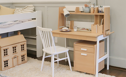 成長に寄り添う子供用デスク - MOMO NATURAL