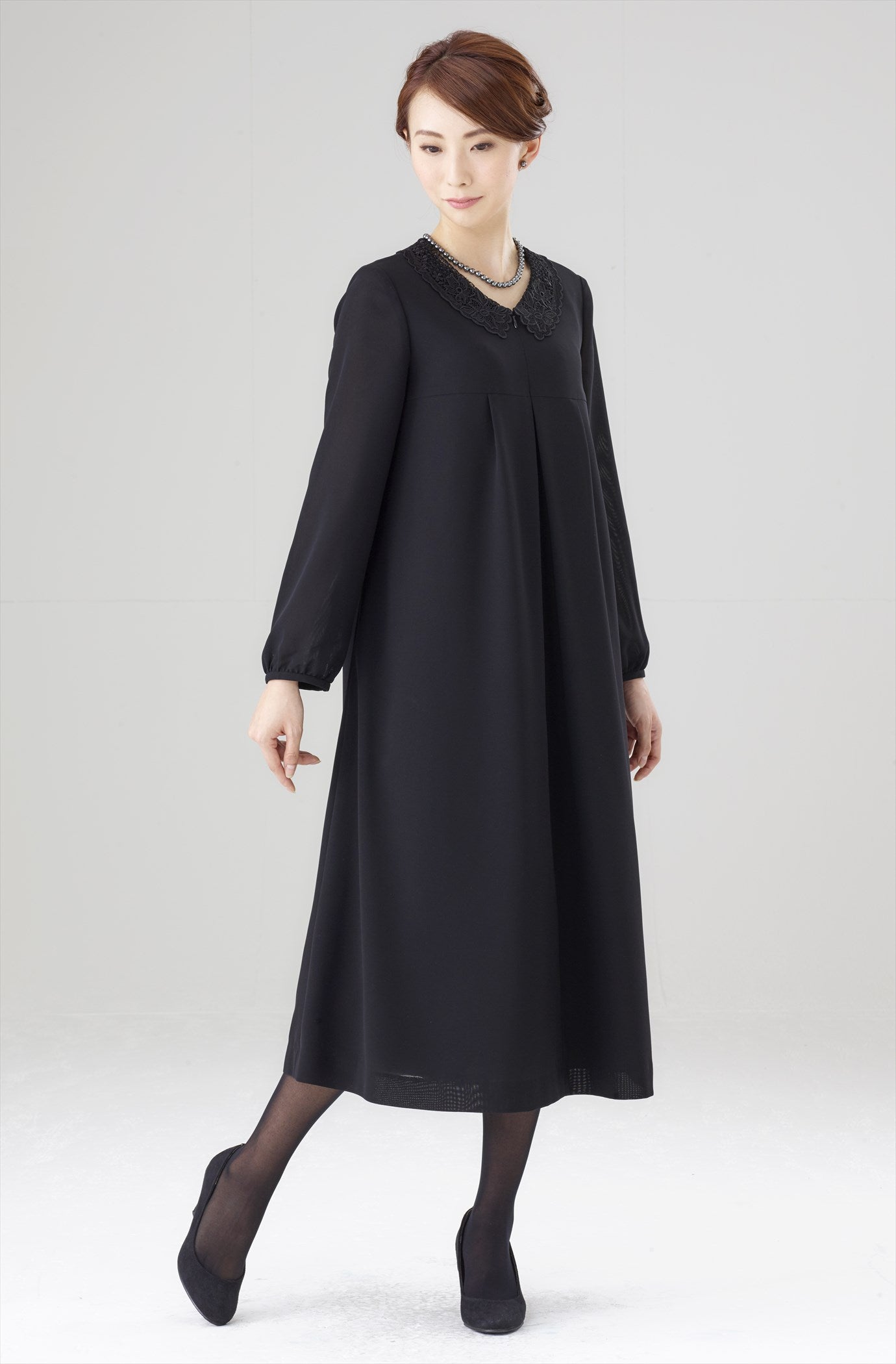 ブラックフォーマル 衿レースワンピース ゆったりサイズ FX8P066B-ML