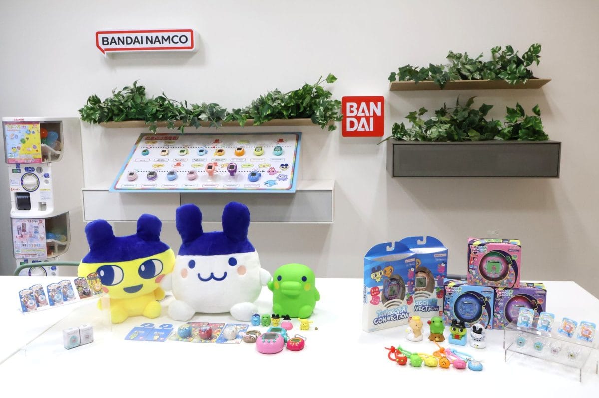 万バズ続出】「たまごっち」30周年を前に第4次ブーム到来！なぜ今