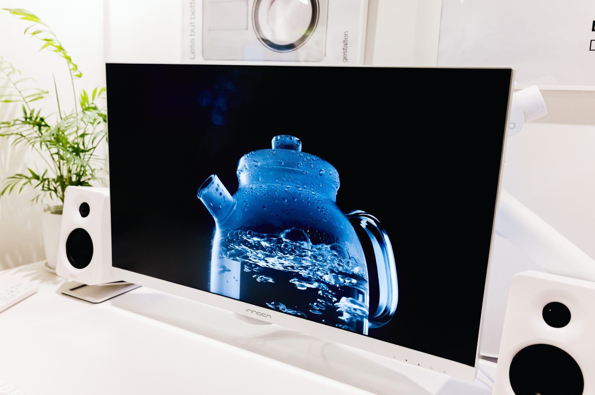 INNOCN 27M2V レビュー／圧倒的な映像美を誇るコスパ最強のMini-LED