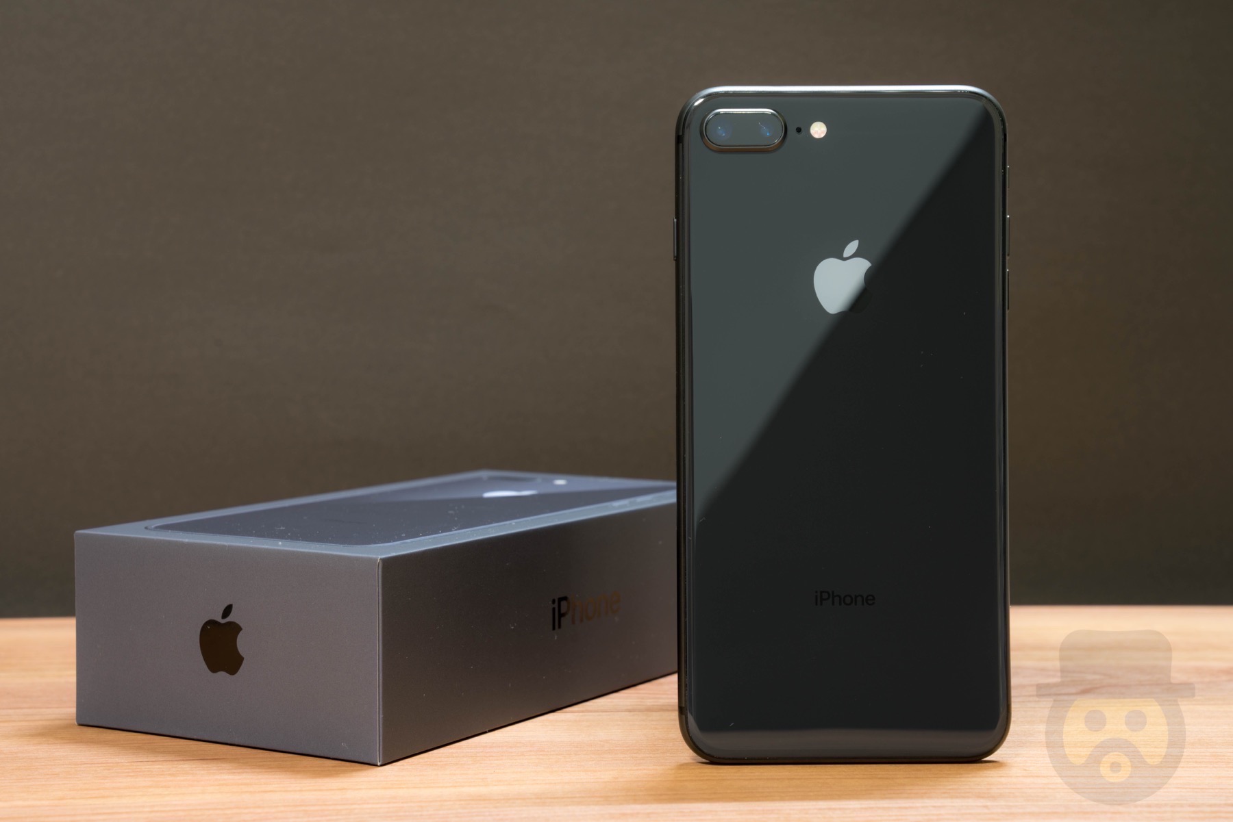 iPhone-8-Plus-Opening-Review-